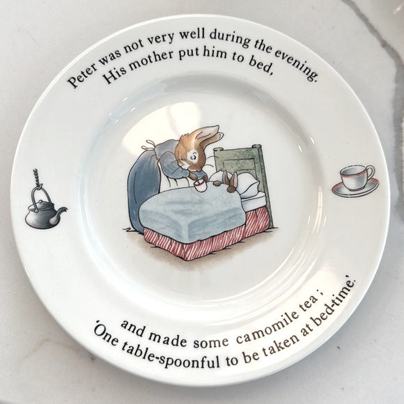 Peter Rabbit Nursery Set by Wedgwood - Picture 3 of 8